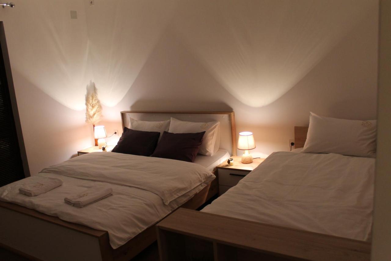Belov Rooms And Apartments Demir Kapija Eksteriør bilde